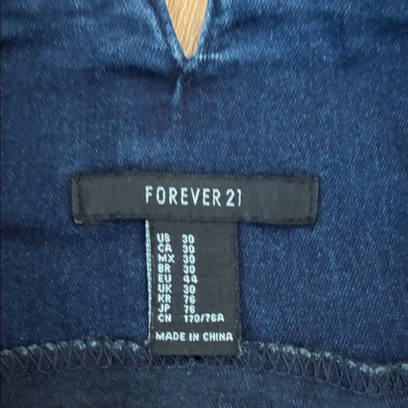 Forever 21 High-Waisted Dark Blue Women's Jeans - Picture 2 of 6